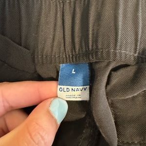 Women’s Paper Bag Pants, Old Navy, Size Large